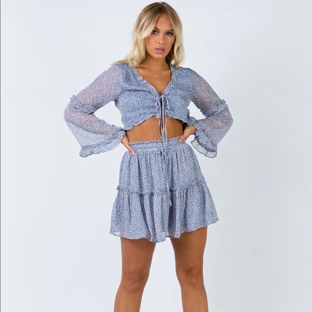 Princess Polly the caylan set blue!